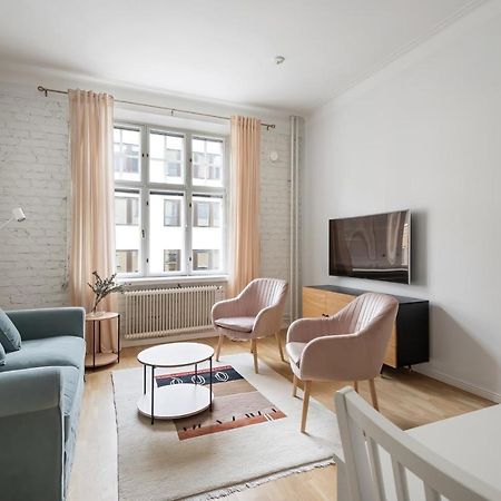 Wehost Fabulous 2Br In Prestigious Punavuori @Iso Roobertinkatu 26 Ελσίνκι Εξωτερικό φωτογραφία