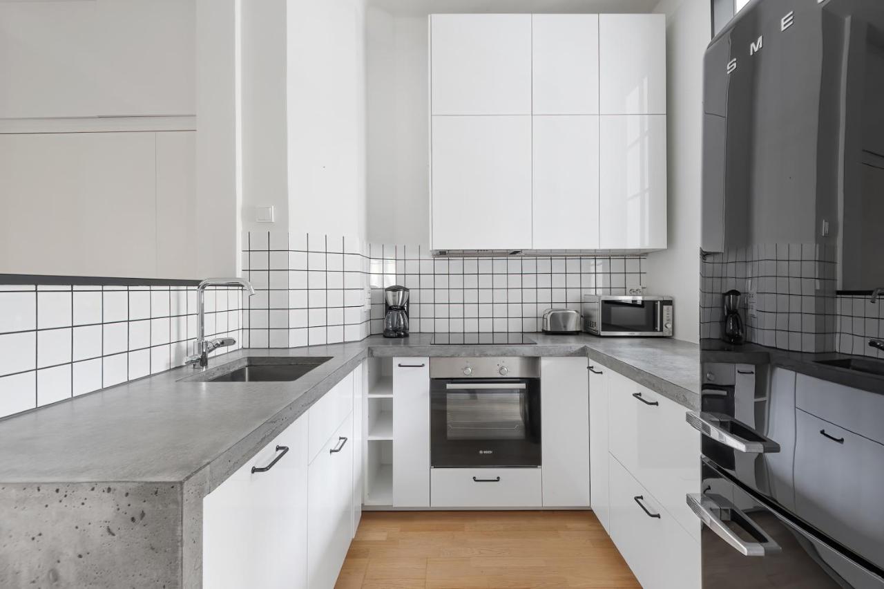Wehost Fabulous 2Br In Prestigious Punavuori @Iso Roobertinkatu 26 Ελσίνκι Εξωτερικό φωτογραφία